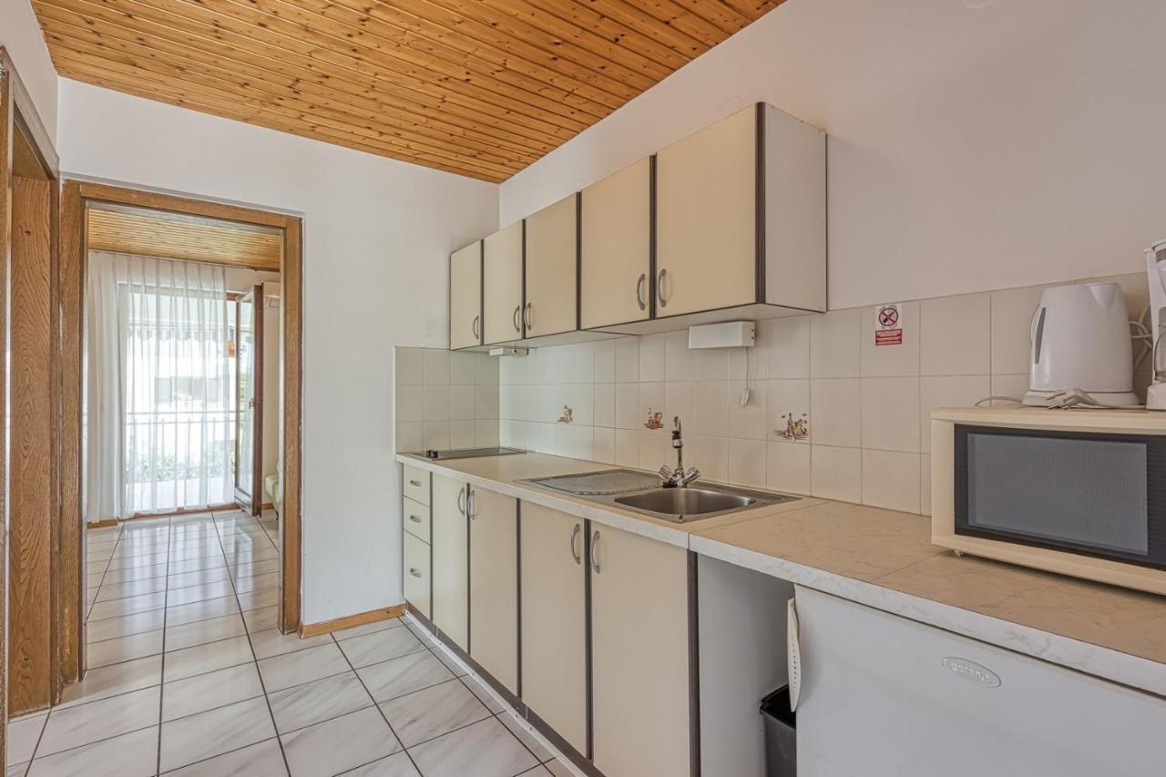 Apartments Kiki Spada Porec Exterior photo